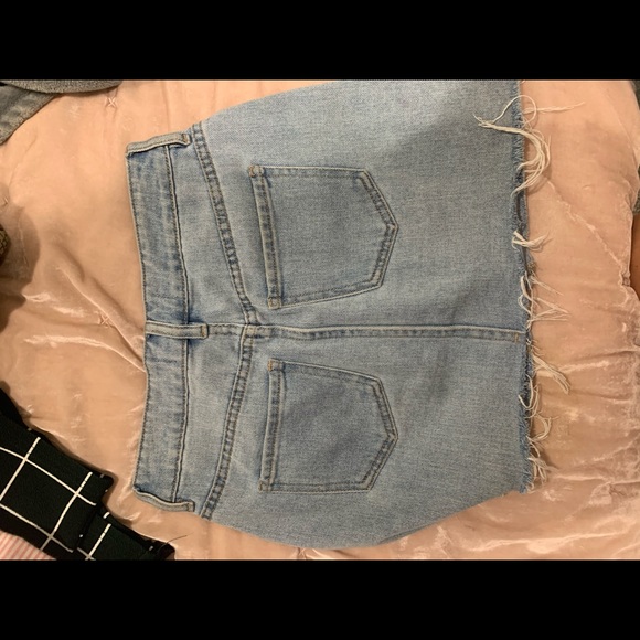 jean skirt - Picture 2 of 3